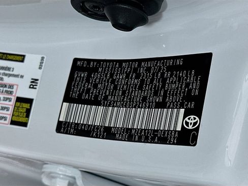 Used 2025 Toyota Corolla SE image 31