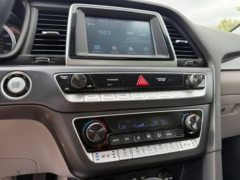 Used 2018 Hyundai Sonata Limited FWD image 22