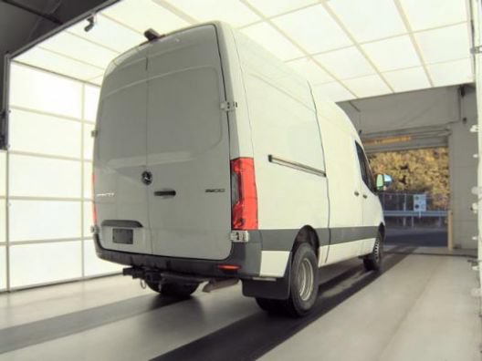 Used 2020 Mercedes-Benz Sprinter 3500 w/ Driver Convenience Package image 5