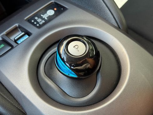 Used 2023 Nissan Leaf S FWD image 26