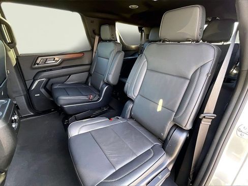 Used 2025 GMC Yukon Denali image 25