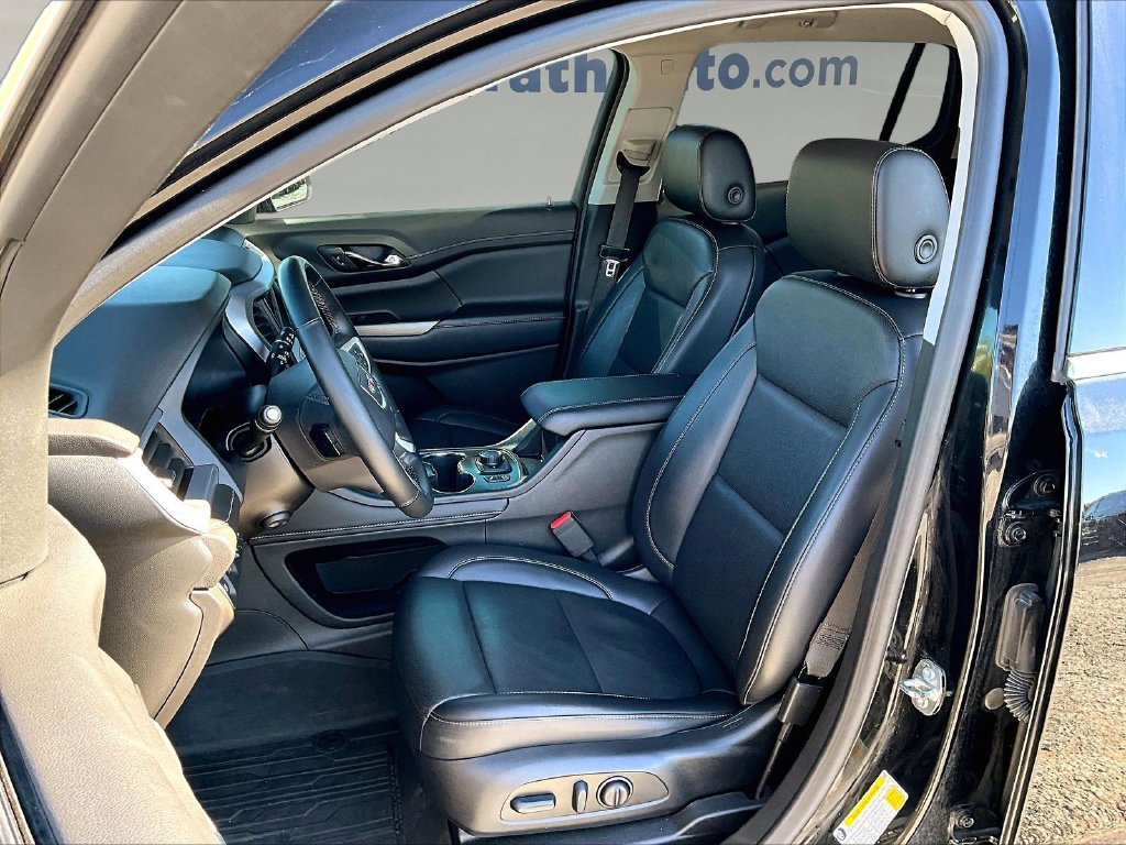 Used 2023 GMC Acadia SLT w/ Technology Package AWD/4WD image 24