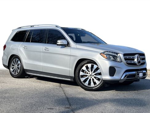 Used 2018 Mercedes-Benz GLS 450 4MATIC image 2