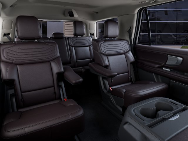 Used 2027 Ford Expedition Platinum w/ Platinum Ultimate Package AWD/4WD image 11
