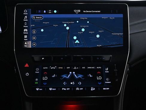 Used 2025 Maserati Grecale GT AWD/4WD image 13