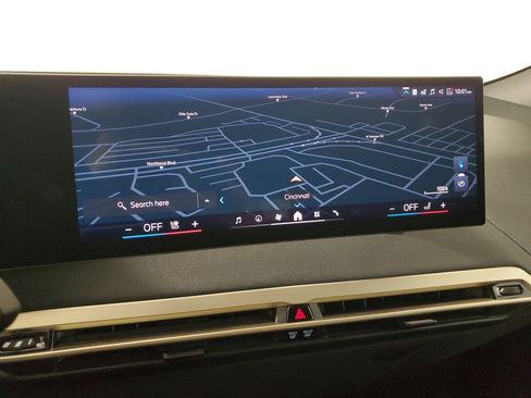 New 2026 BMW iX xDrive60 image 18