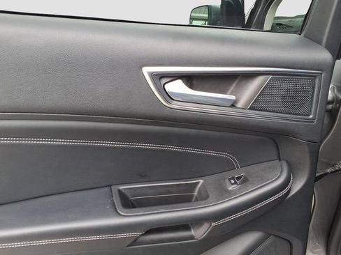 Used 2023 Ford Edge Titanium AWD/4WD image 8