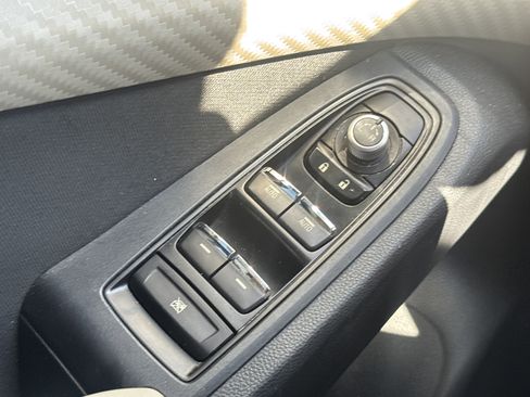 Used 2019 Subaru Ascent Premium image 21