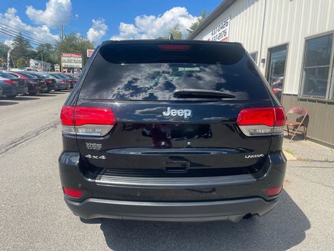 Used 2018 Jeep Grand Cherokee Laredo image 5