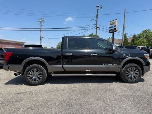 Used 2018 Nissan Titan Platinum Reserve w/ Platinum Utility Package AWD/4WD image 7