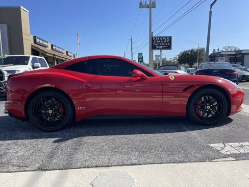 Used 2017 Ferrari California T image 37