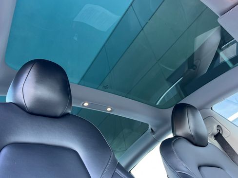 Used 2019 Tesla Model 3 Long Range image 16