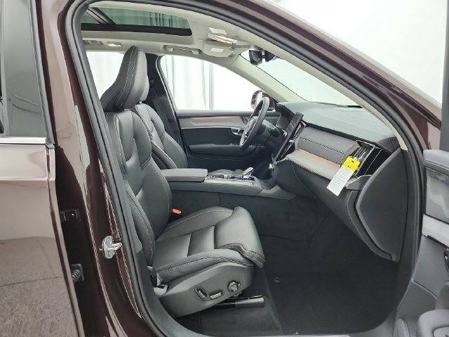 New 2026 Volvo XC90 T8 Ultra w/ Protection Package Premier AWD/4WD image 26