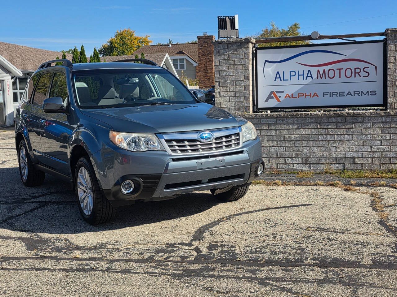 Used 2012 Subaru Forester 2.5X Limited AWD/4WD image 1
