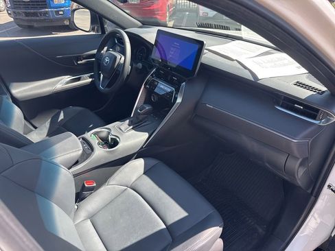 Used 2024 Toyota Venza Nightshade AWD/4WD image 34