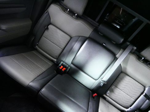 Used 2024 Chevrolet Silverado 1500 ZR2 w/ Technology Package AWD/4WD image 12