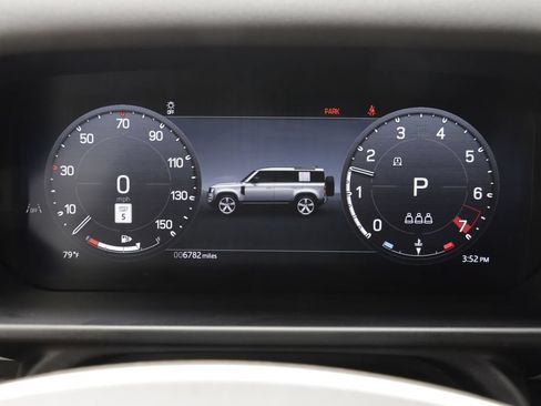 Certified 2026 Land Rover Defender 110 X-Dynamic SE AWD/4WD image 8