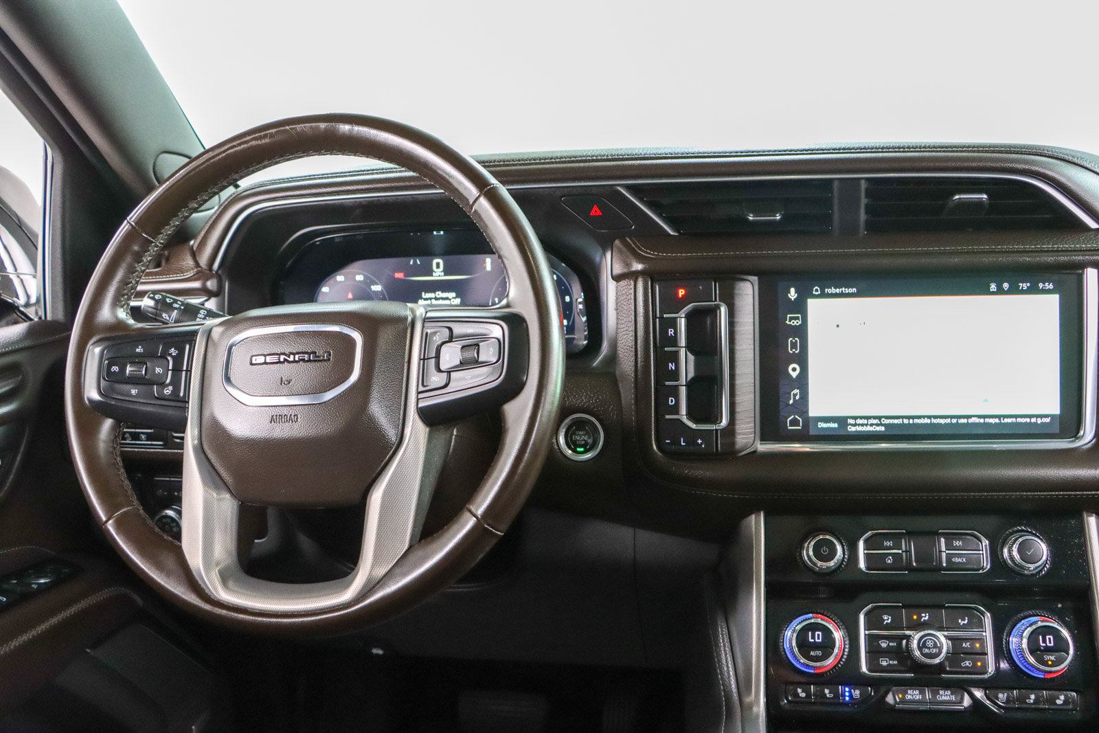 Used 2023 GMC Yukon Denali w/ LPO, Floor Liner Package AWD/4WD image 18