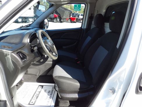 Used 2021 RAM ProMaster City Tradesman image 17