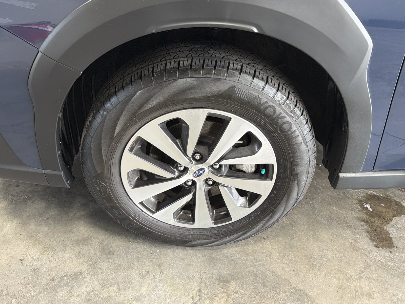 Certified 2025 Subaru Outback Premium AWD/4WD image 9