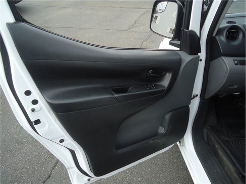Used 2021 Nissan NV200 S FWD image 15
