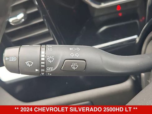 Used 2024 Chevrolet Silverado 2500 LT AWD/4WD image 27