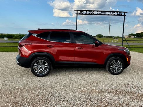 Used 2021 Kia Seltos S image 7