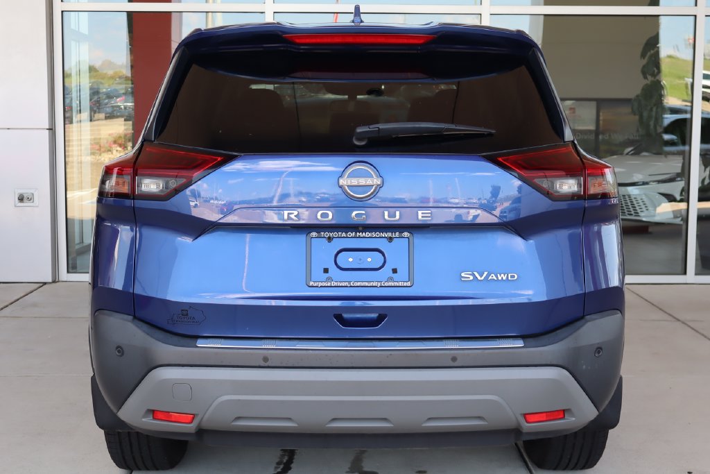Used 2023 Nissan Rogue SV AWD/4WD image 7