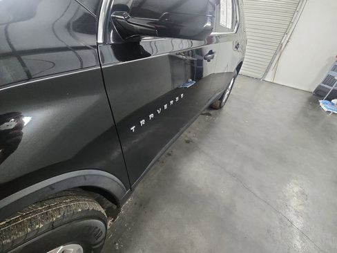 Used 2020 Chevrolet Traverse LS image 30