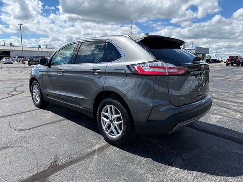Used 2024 Ford Edge SEL w/ Convenience Package AWD/4WD image 2