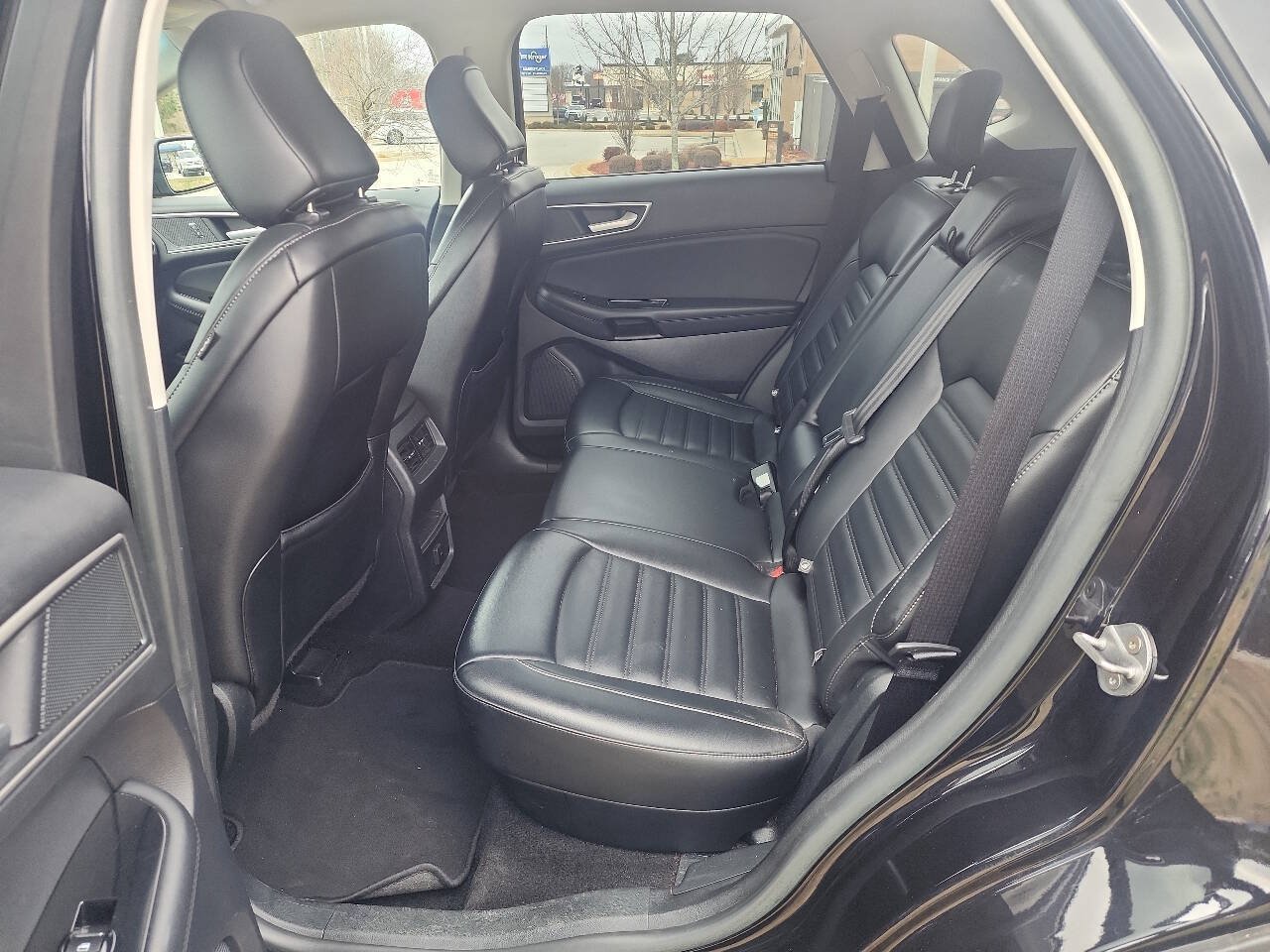 Used 2020 Ford Edge SEL FWD image 27