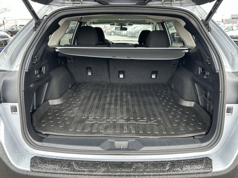 Used 2023 Subaru Outback Premium image 27