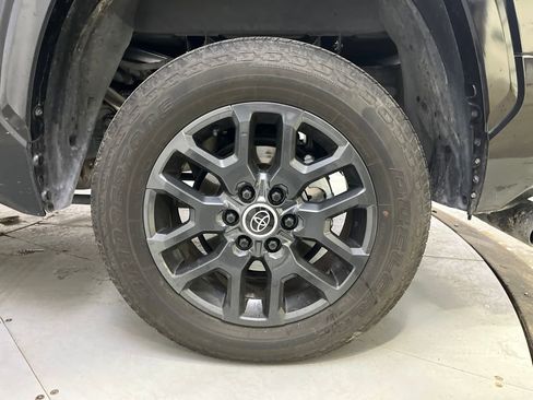 Used 2024 Toyota Tundra Platinum image 17