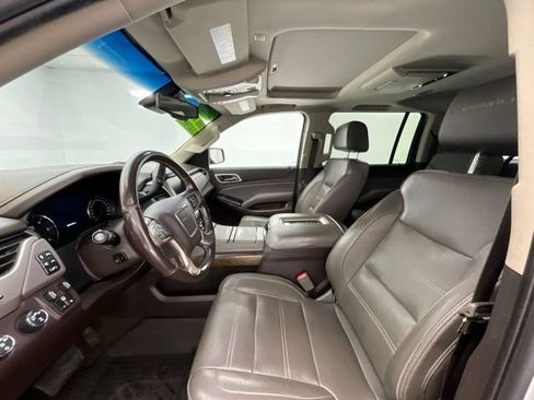 Used 2019 GMC Yukon XL Denali w/ Denali Ultimate Package AWD/4WD image 18