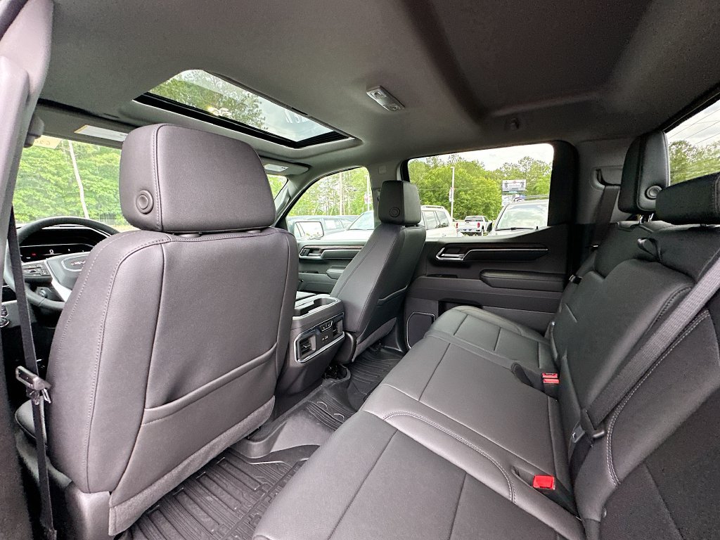 Used 2025 GMC Sierra 1500 SLT w/ SLT Premium Package AWD/4WD image 4
