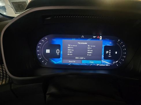 Certified 2023 Volvo XC40 B5 Plus w/ Protection Package Premier AWD/4WD image 19