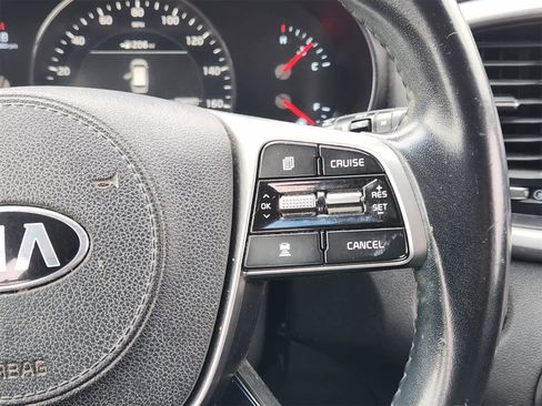 Used 2019 Kia Sorento EX image 27