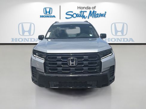 New 2026 Honda Pilot Sport image 2