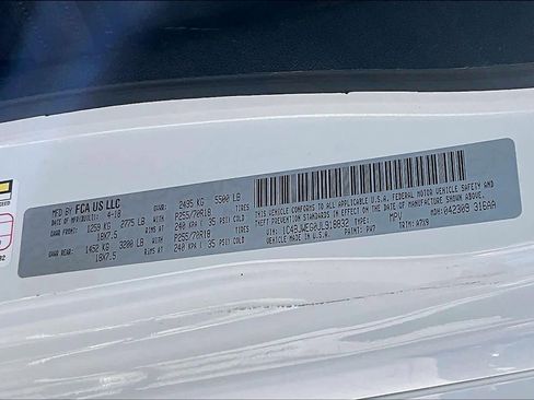 Certified 2018 Jeep Wrangler Unlimited Sahara image 32