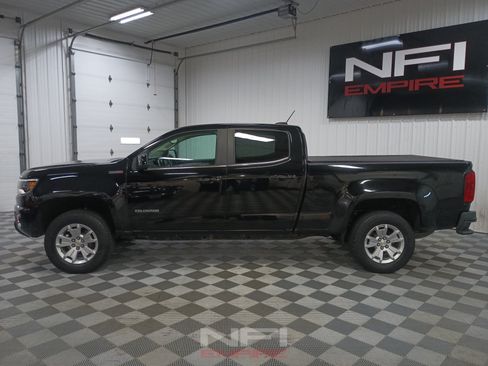Used 2017 Chevrolet Colorado LT w/ LT Convenience Package AWD/4WD image 2