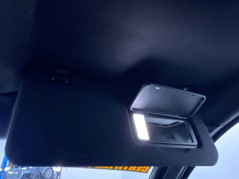 Used 2024 Toyota Tacoma TRD Off-Road image 33