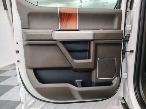 Used 2017 Ford F350 King Ranch w/ FX4 Off-Road Package image 33