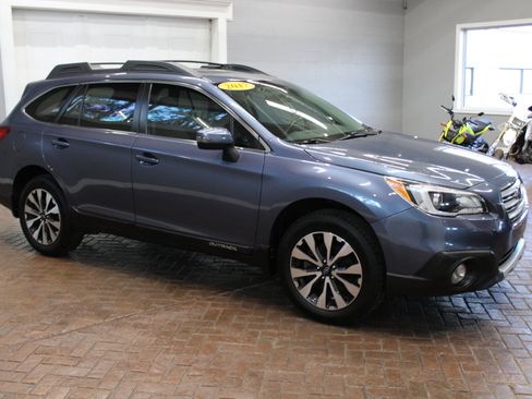 Used 2017 Subaru Outback 2.5i Limited image 8