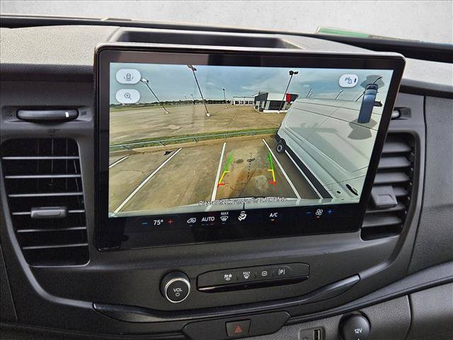 New 2026 Ford Transit 250 148 Medium Roof RWD image 18