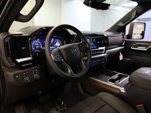 New 2026 Chevrolet Silverado 2500 High Country w/ High Country Premium Package AWD/4WD image 16