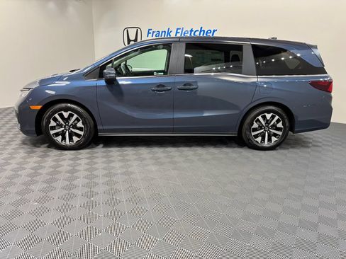 New 2026 Honda Odyssey EX-L image 3