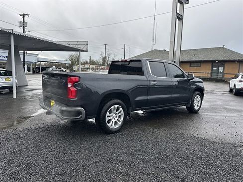 Used 2022 Chevrolet Silverado 1500 LTZ image 6