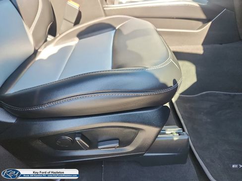 Used 2023 Ford Explorer XLT w/ Equipment Group 202A AWD/4WD image 37