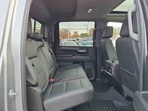 Used 2025 Chevrolet Silverado 3500 LTZ w/ LTZ Plus Package image 34