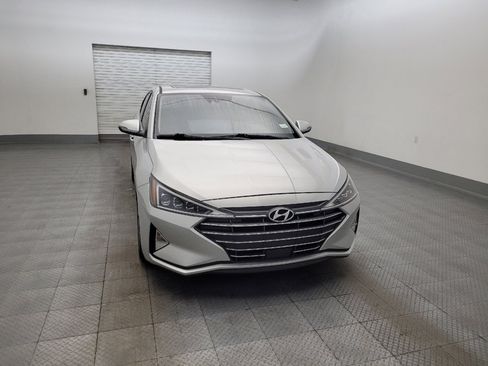 Used 2019 Hyundai Elantra Limited w/ Ultimate Package 02 FWD image 14
